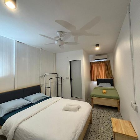5 Minutes Airport Lodge Kampong Patagas Ngoại thất bức ảnh