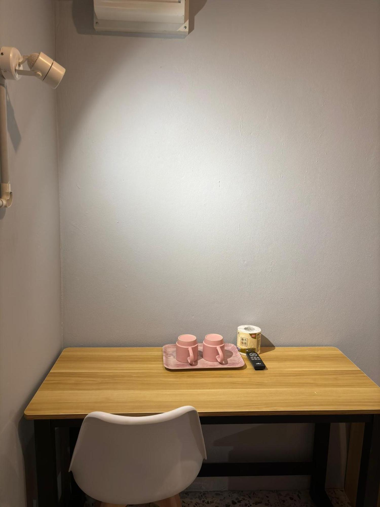 5 Minutes Airport Lodge Kampong Patagas Ngoại thất bức ảnh