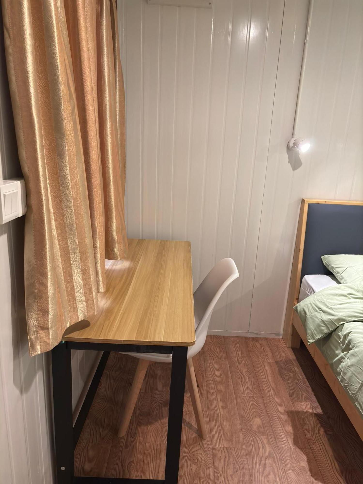 5 Minutes Airport Lodge Kampong Patagas Ngoại thất bức ảnh